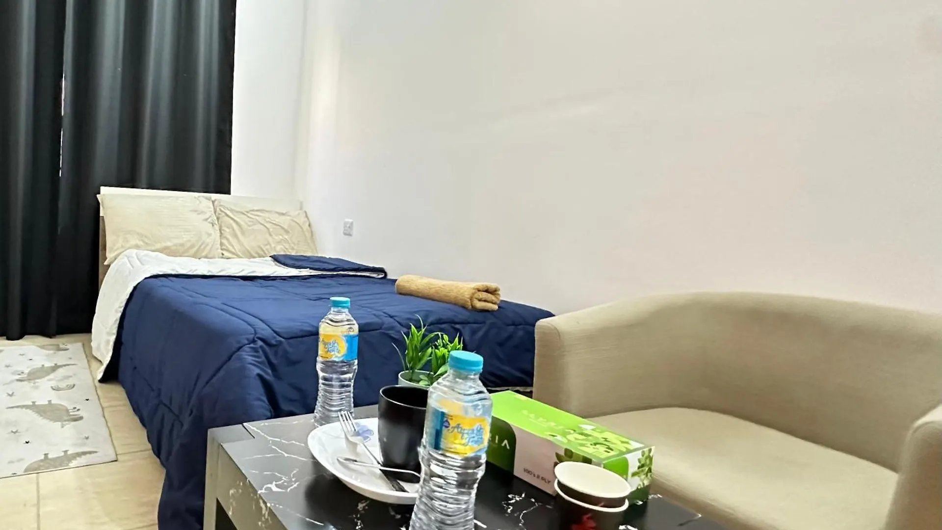 Corniche Street - Luxury Room Abu Dhabi